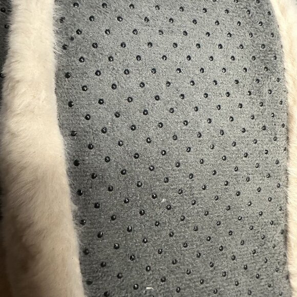 NWT Northeast Outfitters Women's Cozy Cabin Slippers Size S/M (Fur Bootie) - Picture 6 of 9